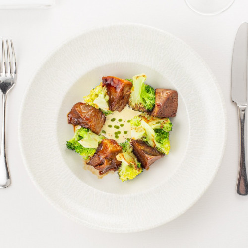 Язык говяжий с брокколи