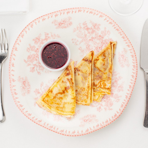 С домашним вареньем