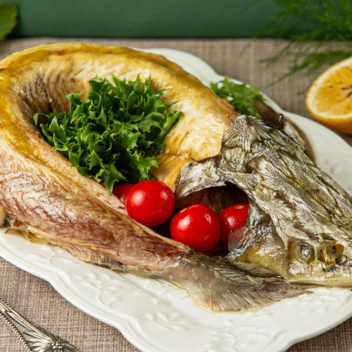 Стерлядь горячего копчения