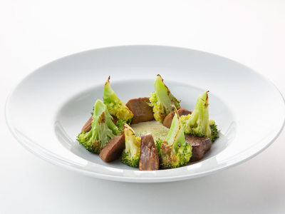 Beef tongue with broccoli and Dijon sauce