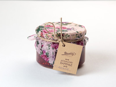 House-made raspberry preserves (250 g)